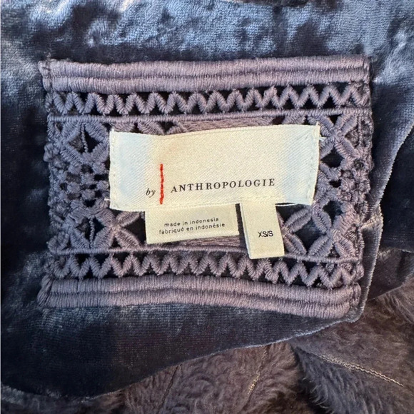 Anthropologie Mariposa Faux Fur Ribbed Wrap Belted Robe Dark Gray Size XS/S - Picture 9 of 11